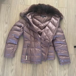 Puffer cost with faux fur